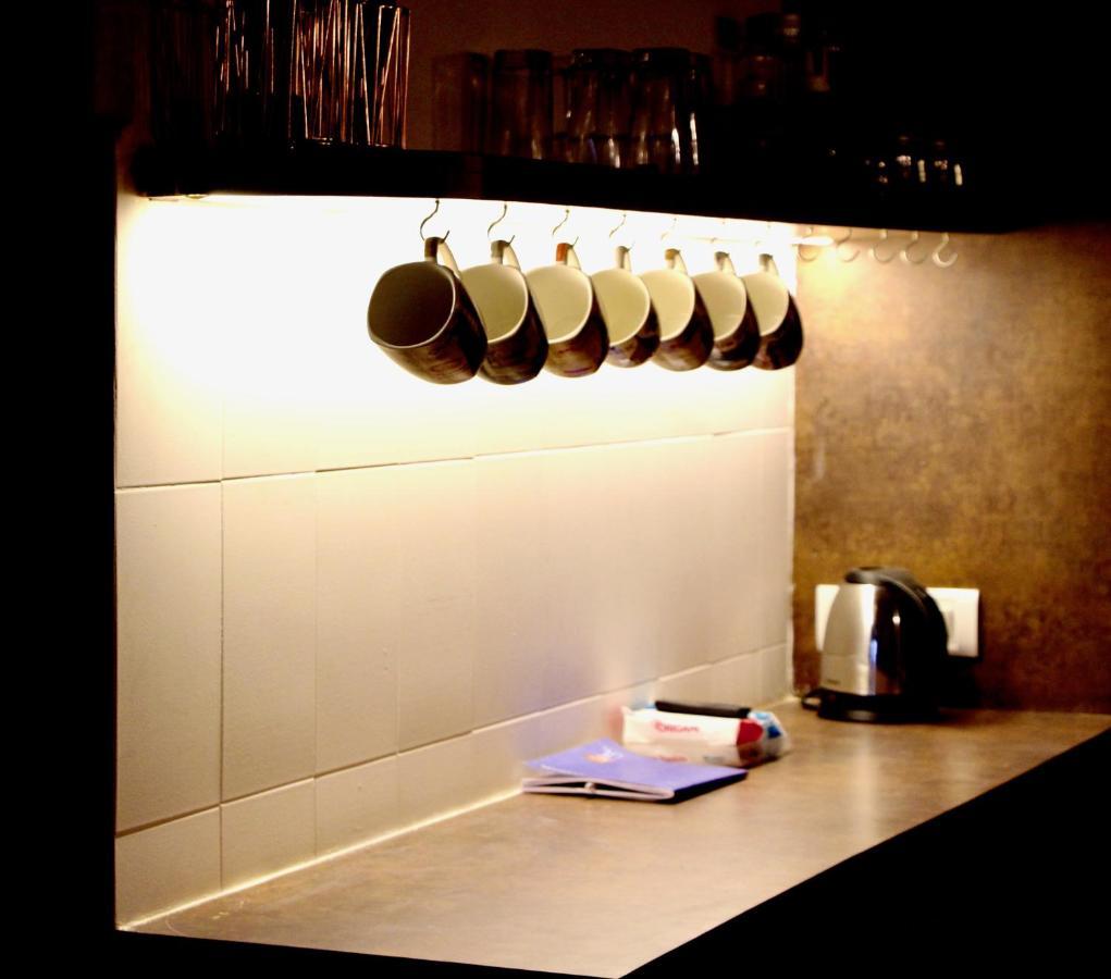Gosolo Stays Bandra Hostel Mumbai Eksteriør bilde