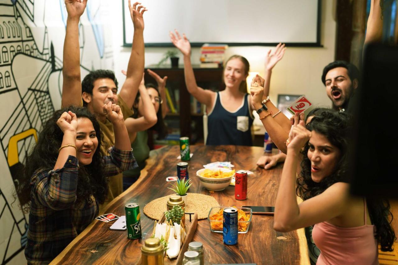 Gosolo Stays Bandra Hostel Mumbai Eksteriør bilde