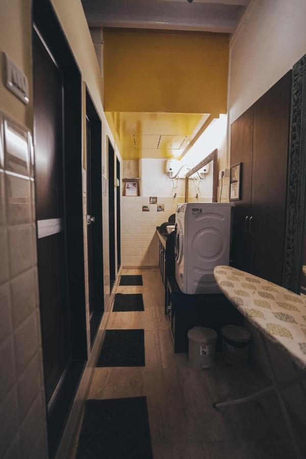 Gosolo Stays Bandra Hostel Mumbai Eksteriør bilde